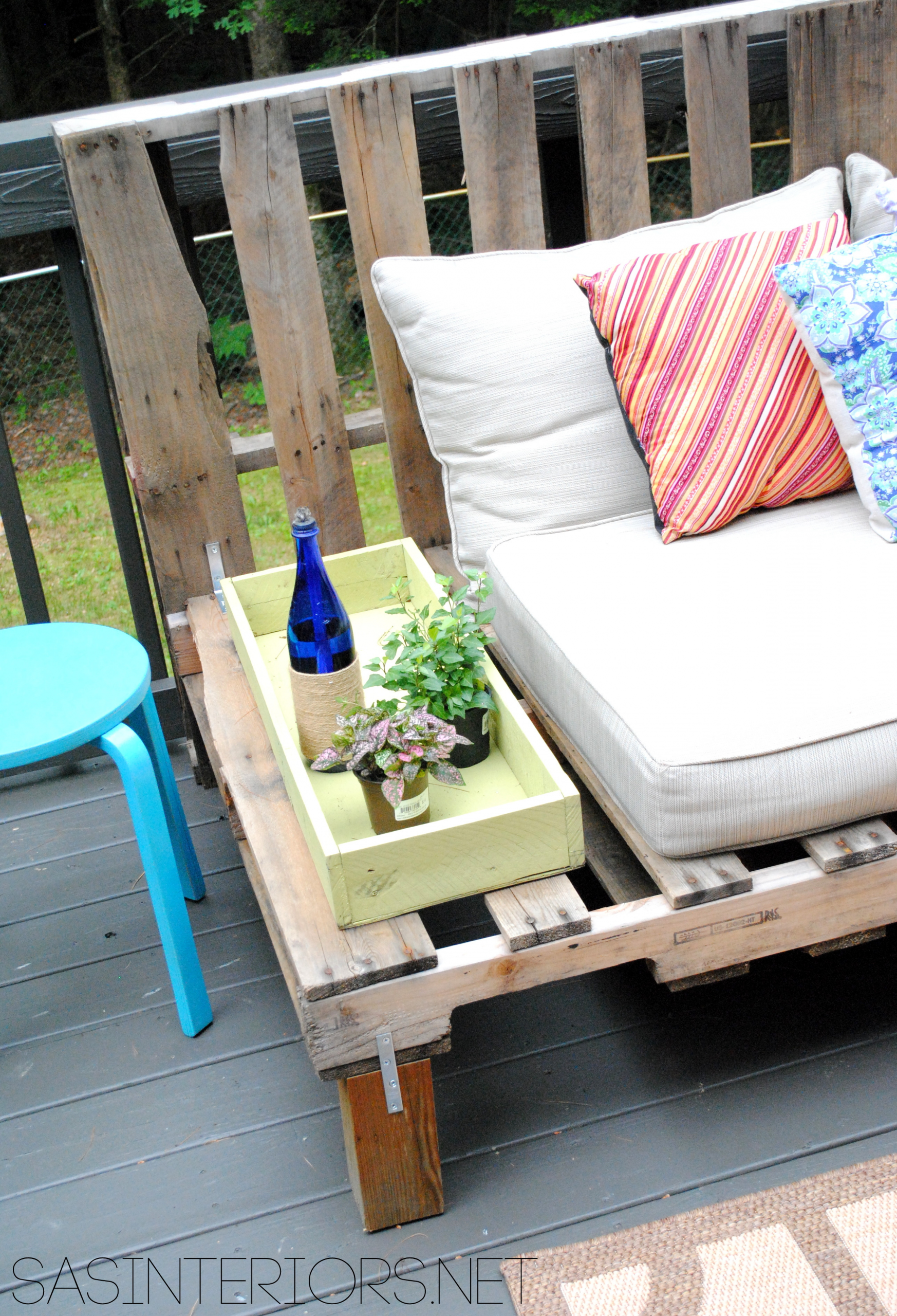 Unique Pallet Furniture Outdoor Couch Cushions DIY Outdoor Pallet Sofa